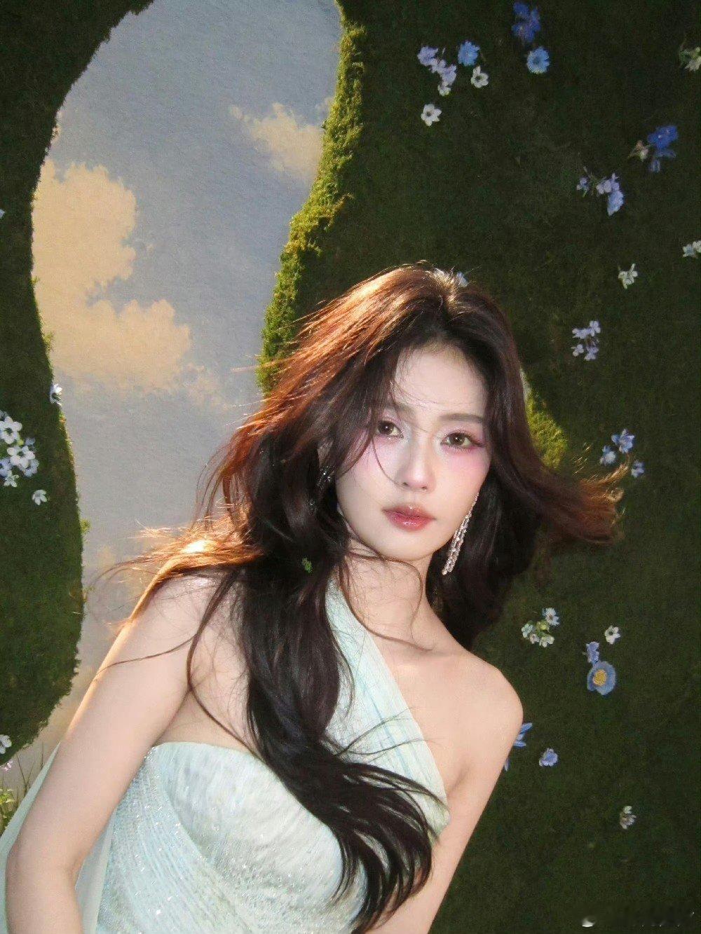 白鹿[超话]白鹿开到荼蘼白露海报白鹿白露开到荼蘼海报 白鹿白露《开到荼靡》节气海