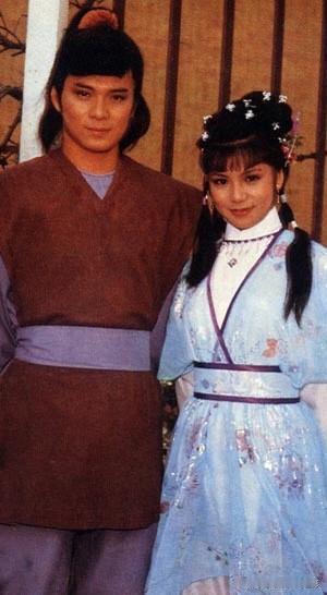 人人都说黄蓉精灵剔透，偏爱上木讷憨直的郭靖。

世人只道郭靖笨，不懂风月，不解玲