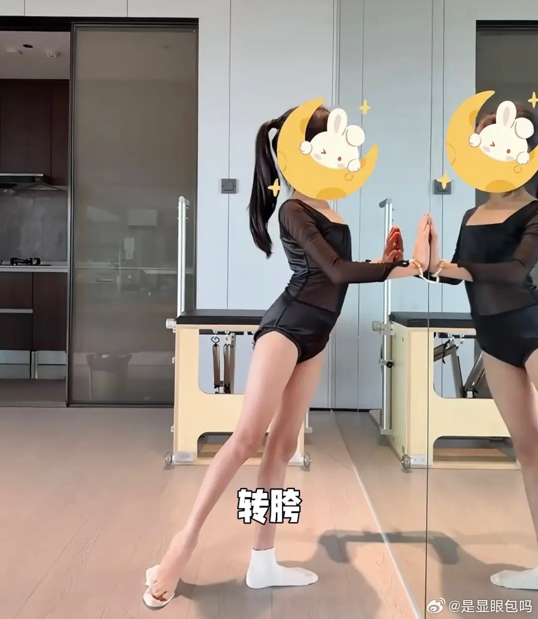 颖儿晒8岁女儿练拉丁舞，小月亮暑假也在上私教课，她比同龄人要高出一截，又瘦又有气