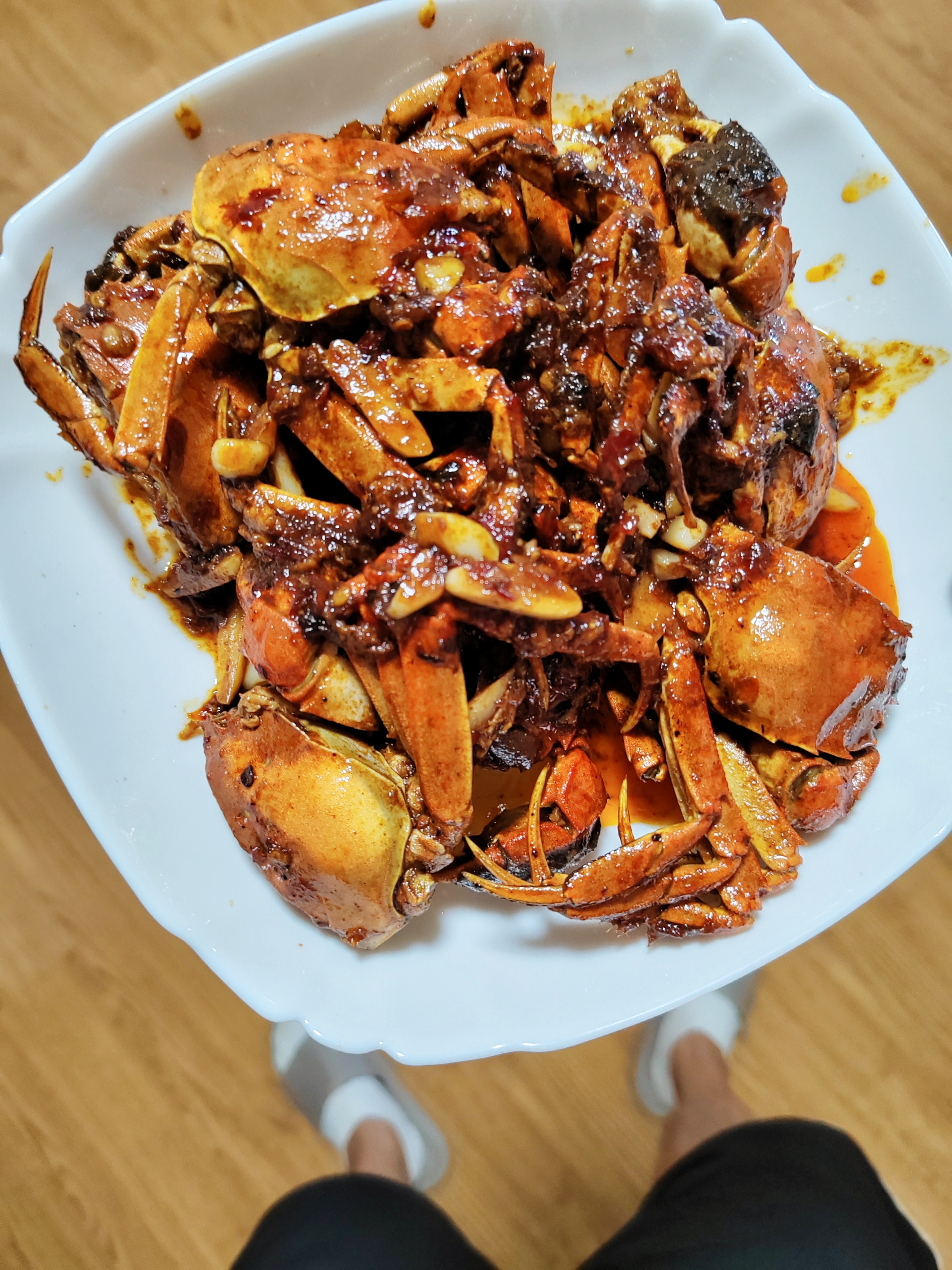 忙归忙，勿忘六月黄，夏日第一口流心鲜。🦀 