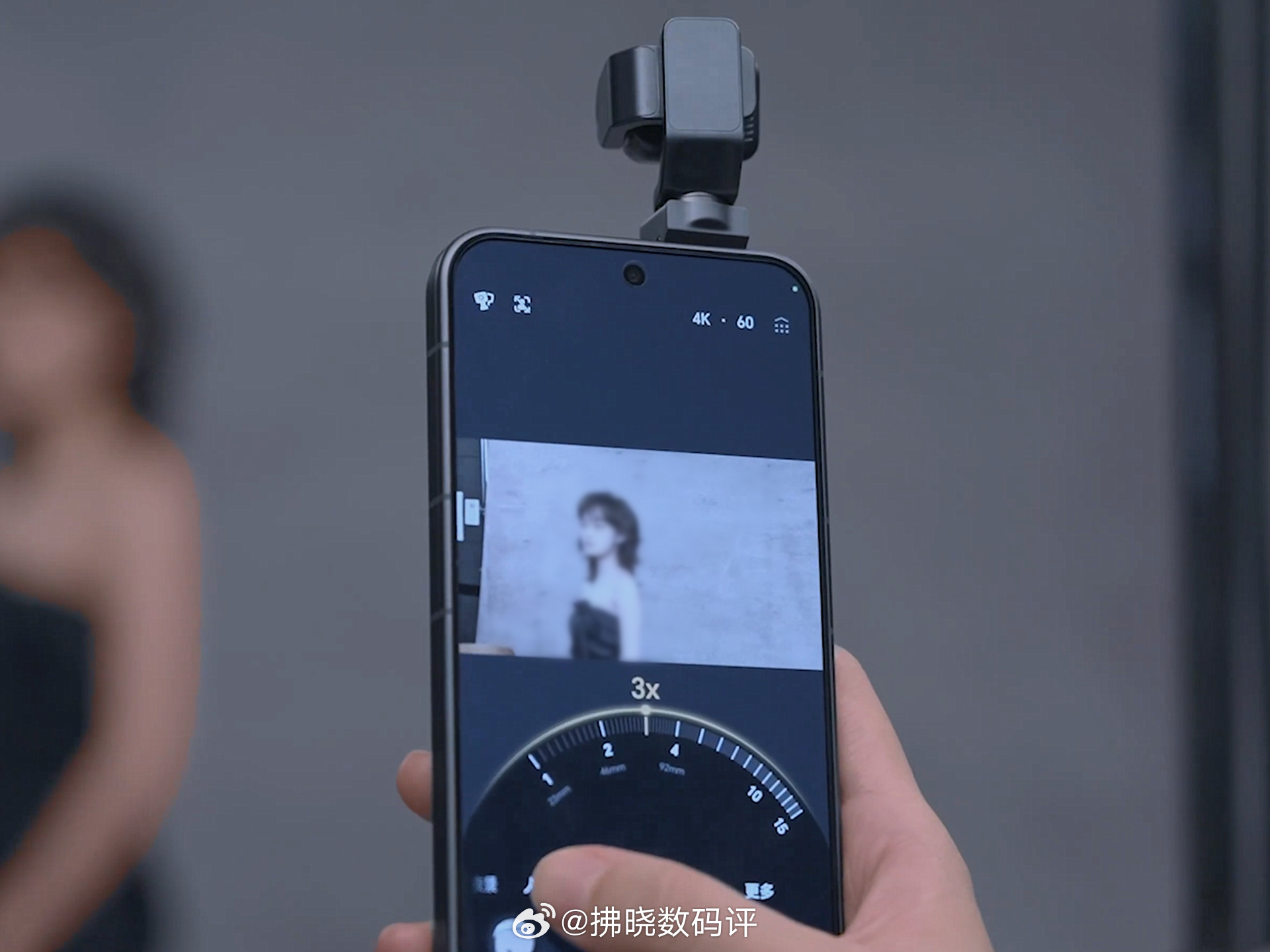 全球首款AI智能体手机 据相关消息显示，“全球首款AI智能体手机”将作为核心展品