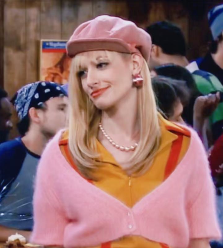 神婆一句“Max会有娃，Caroline会孤独”，十年后被截图疯传。
Kat D