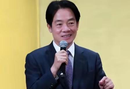 台“国防部”正式宣布，4月22日，台湾地区防务部门正式宣布与美国签署的六项军购案