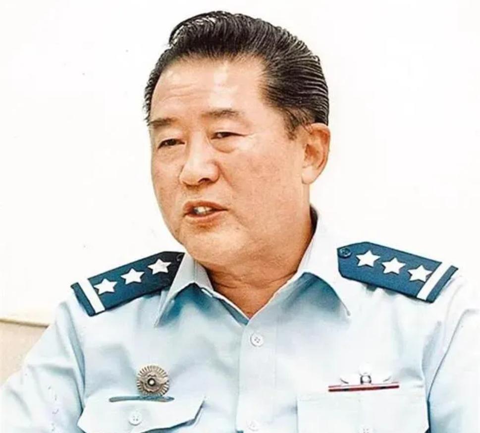 6月3日，台湾原陆军司令，退役上将夏瀛洲说：日本和菲律宾在台湾东部海域划所谓的专