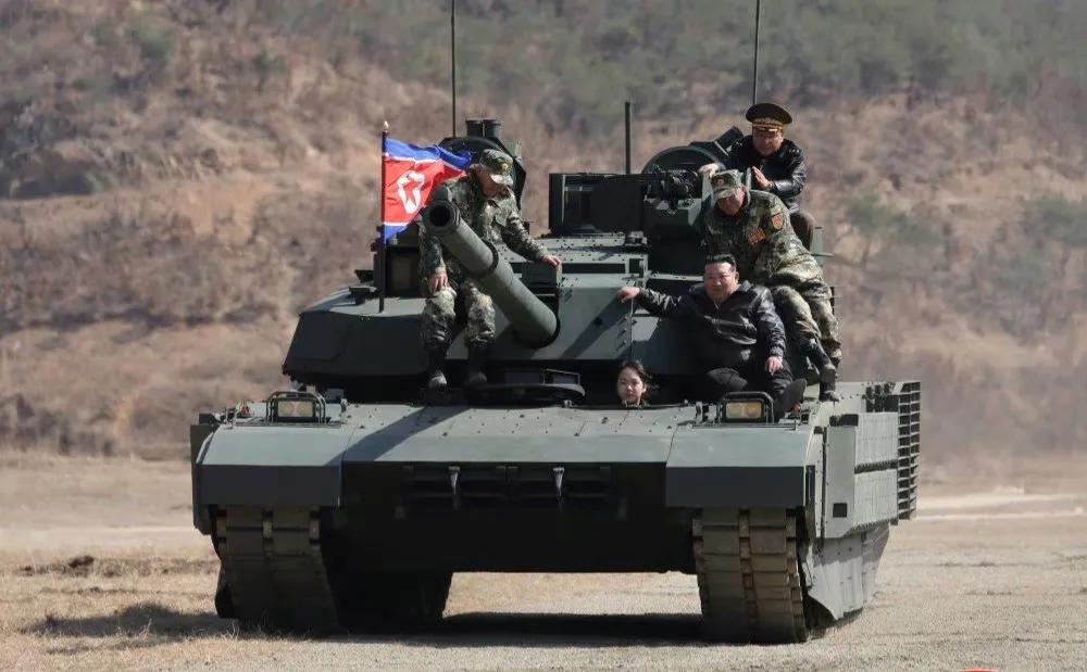 小将军能开坦克了