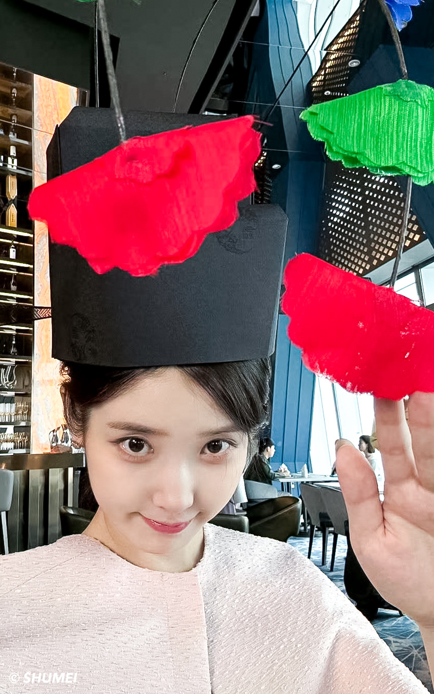 IU[超话]  ❤️iu韩国第一女solo 太可爱了吧自修 | IU ​​​