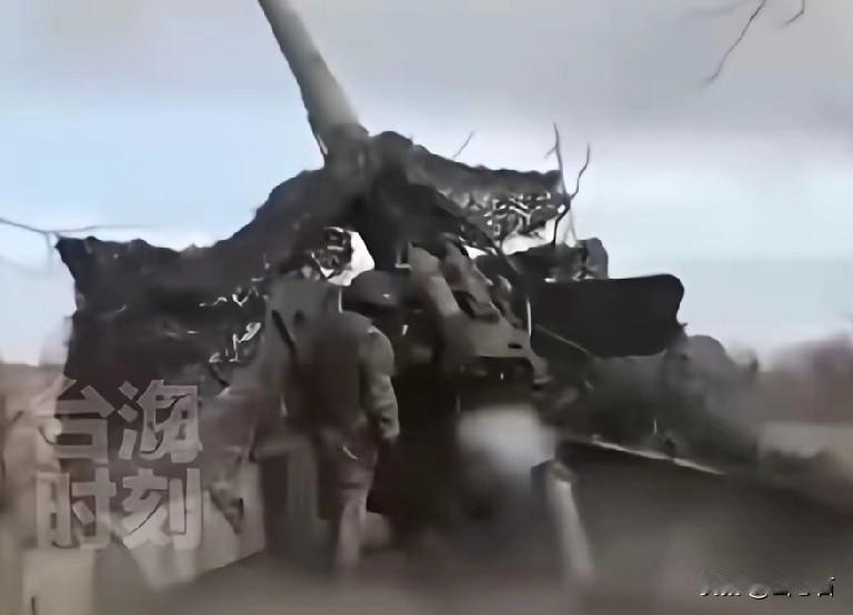 大家都在关注美伊和谈的走向，乌克兰却在悄悄干大事。这下普京的怒火被点燃，怎能善罢