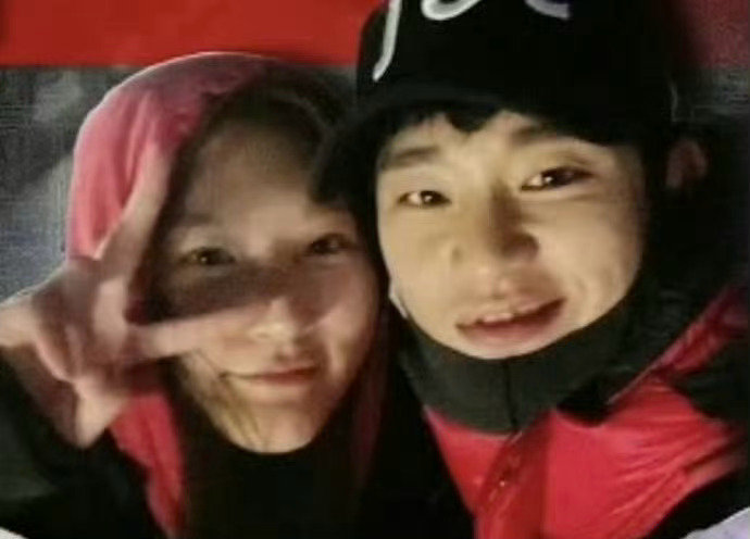 金秀贤不愿赔广告主钱好搞笑啊这大哥 这颜值也不配颜值支付吧