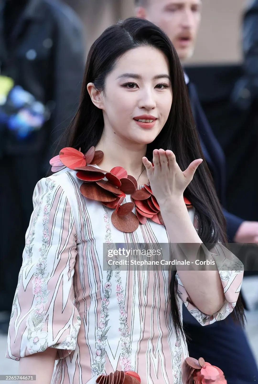 85🌸G社生图直出辛芷蕾 刘亦菲 杨幂 赵丽颖  倪妮 刘诗诗 唐嫣 宋茜 杨
