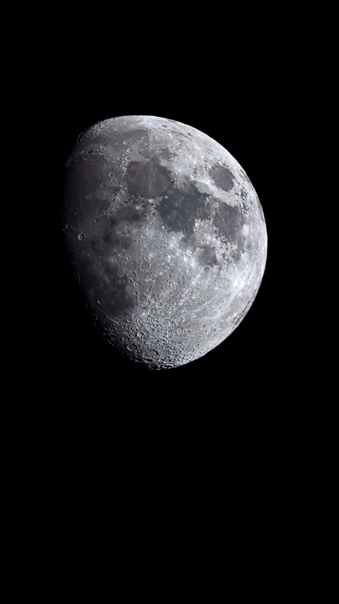 今晚，木星合月。 ​​​
