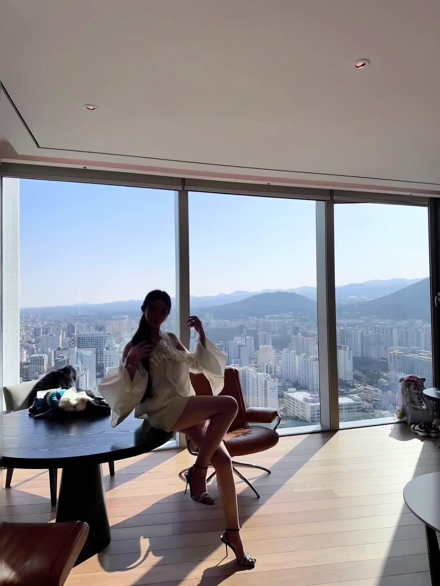 你到底在为谁等待