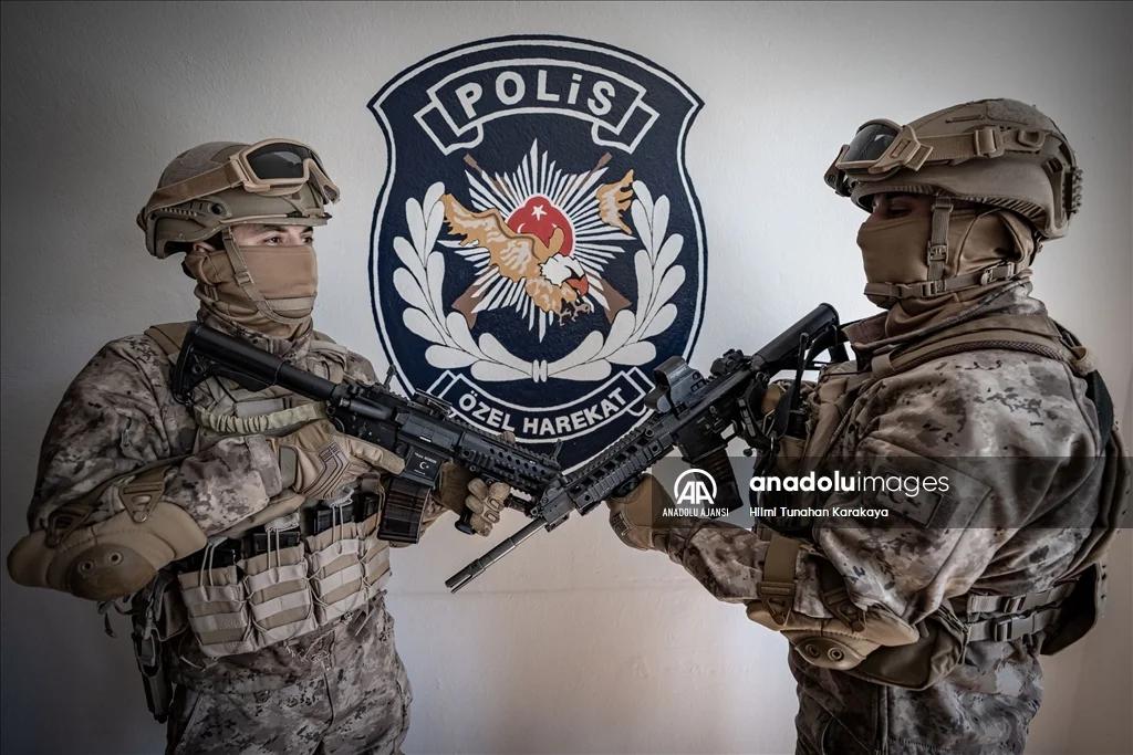 土耳其警察宣传照