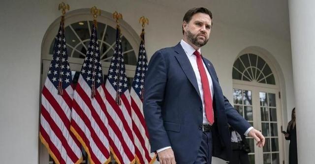 美国副总统万斯这次不装了，他曾警告：如果中国收复台湾地区，这对美国来说“将是灾难