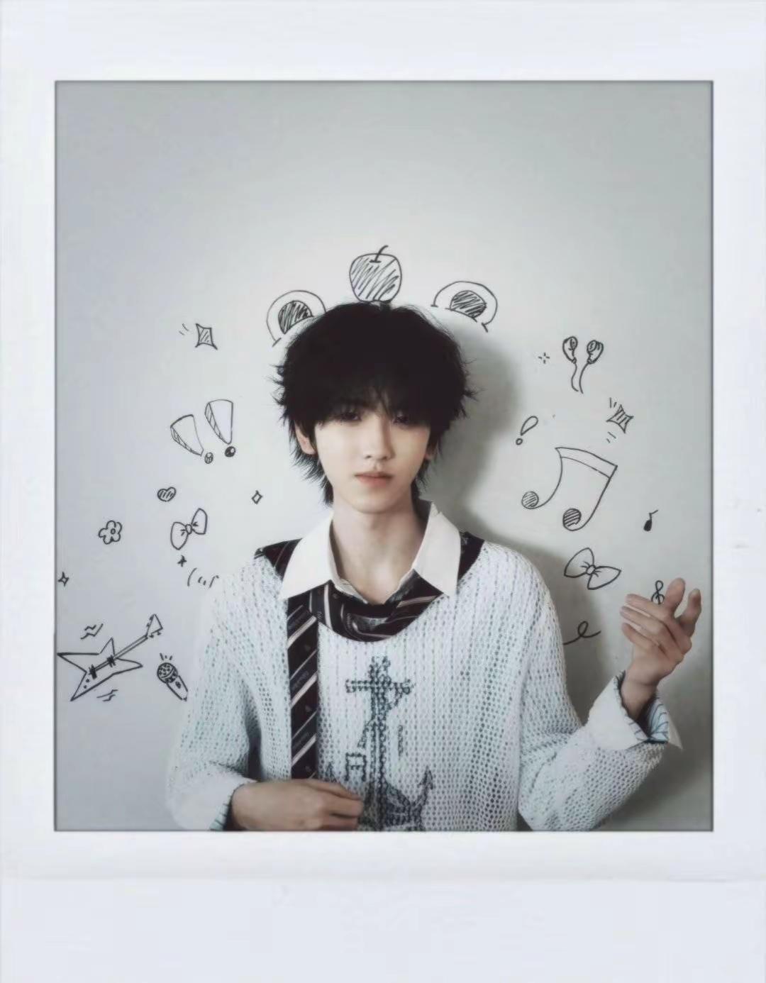 壁纸来啦😙