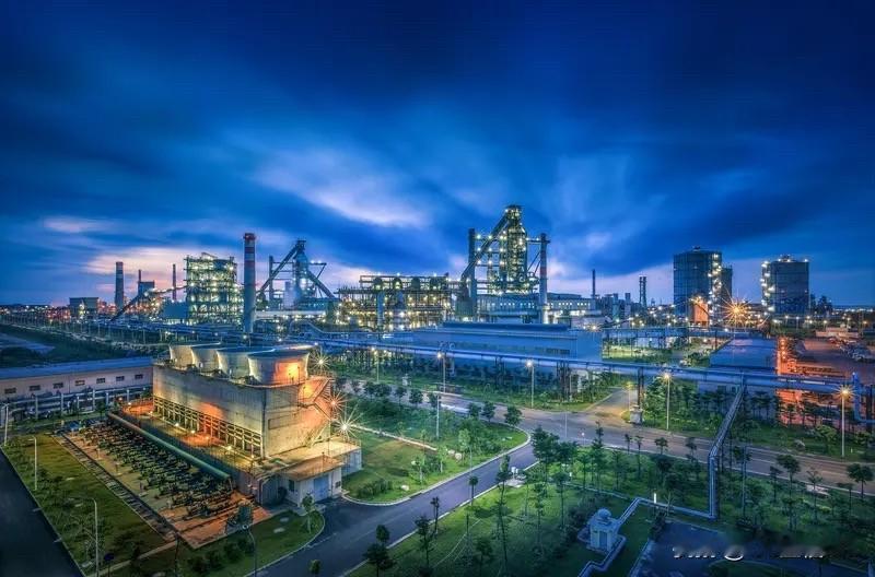 发展钢铁原创策源地、创新数字化设计，提升资源材料科技配置共享的新效率的钢铁生态化