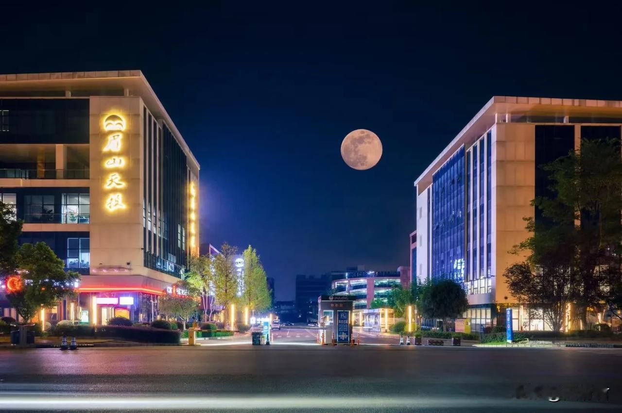 国家级新区:视高的“超级月亮”真美