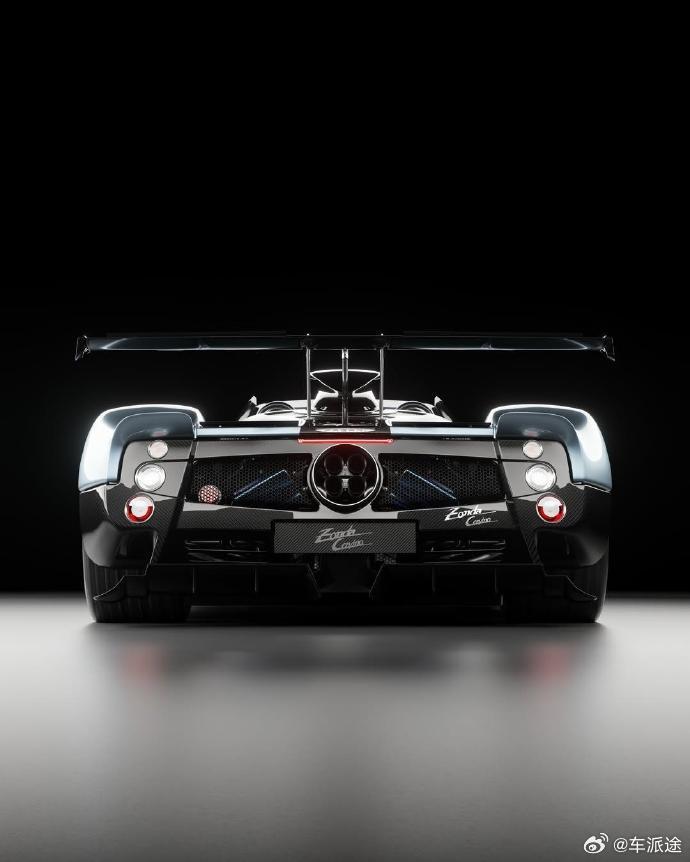 蓝白交织的机械圣殿—帕加尼 Zonda Cervino 