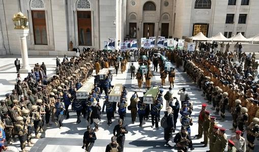 重大挫败！胡塞高级指挥官精锐旅长遭突袭，7人全部惨死，现场十分凄惨！


202