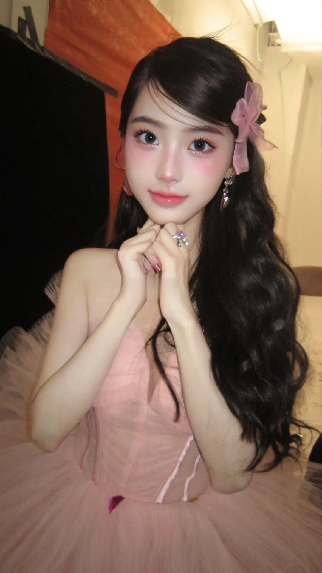 嗯感觉幸福是比痛苦还要容易掉眼泪的事