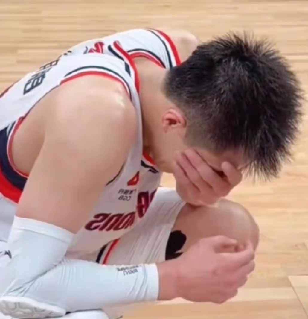 郭艾伦被诈骗近千万 换做是我，永远不会给骗子可乘之机骗走一千万的，因为我真的没有