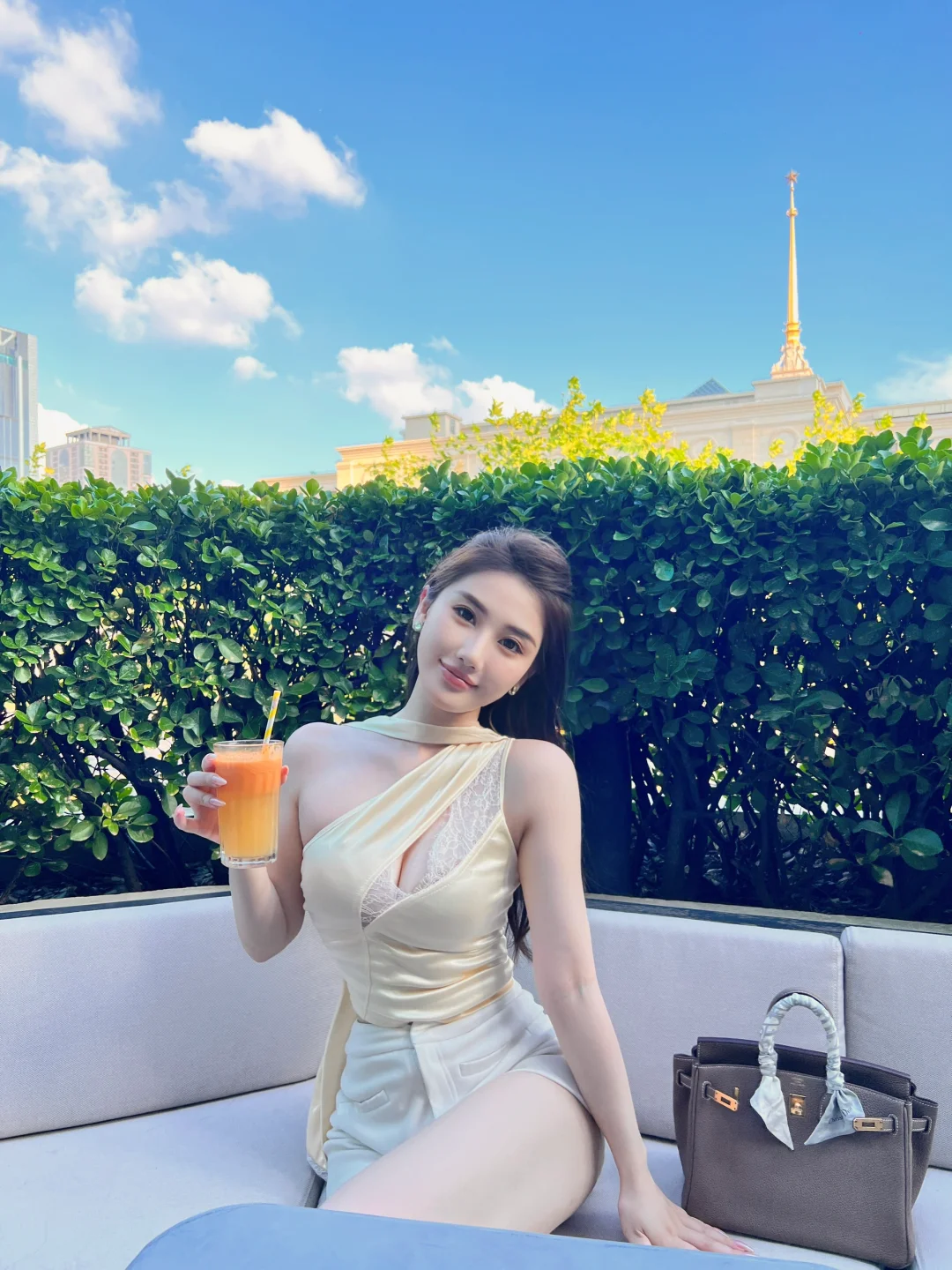 最爱明媚的自己
