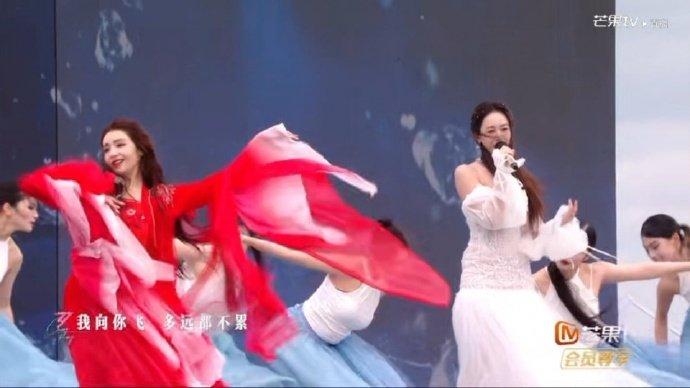 李晟是不是预定了浪姐6的C位了？
 
在乘风2025年度席位争夺直播赛中，只有李