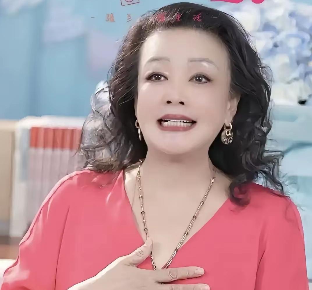 小菲寒了兰姐心，老员工安总比亲儿懂感恩，安总一番当众发言道出了无数人心底的公道！