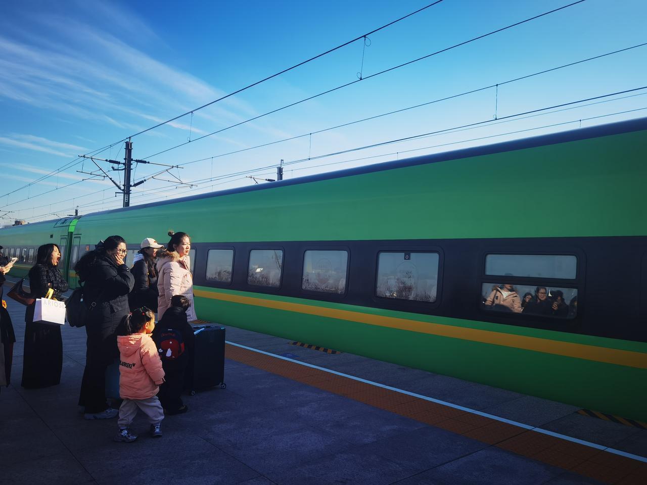 条友们，你们有多久没坐过火车了？