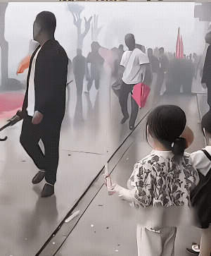 机会是留给有准备的人，错过了就错过了，也可能是一辈子。小女孩来了机会，也把握着了