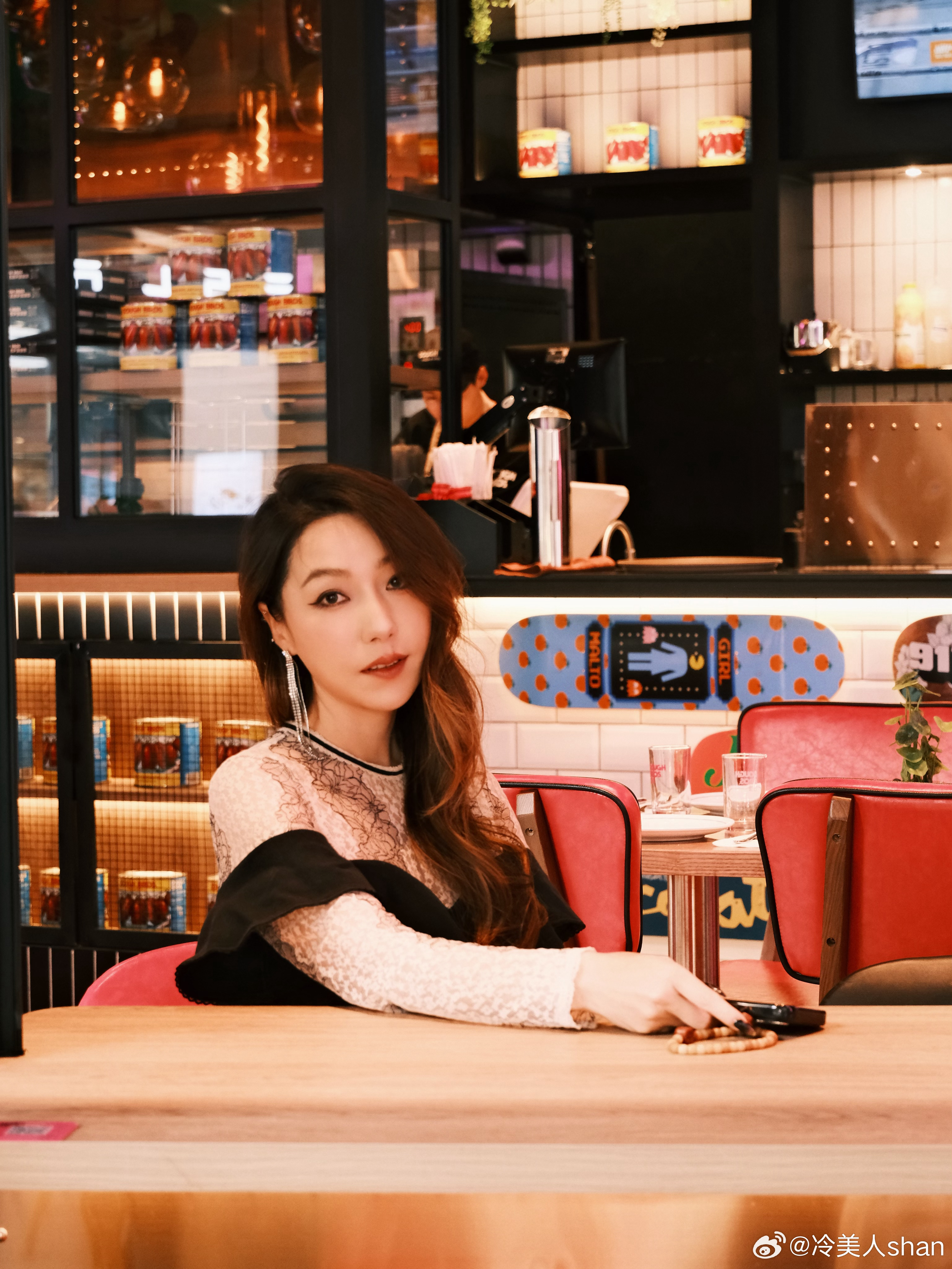 姐调教出来的狗，你还是拿捏不住啊！哈哈哈，你那上不了台面的手段也不过如此呢姐根本