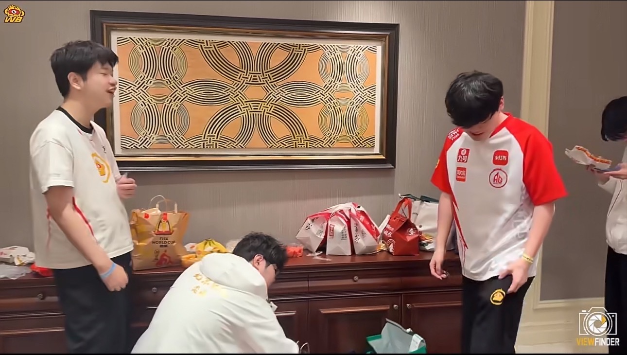 林恒看到max穿搭：那个穿搭我还真看到了 还是蛮不错的 实则不然 其实是没什么裤