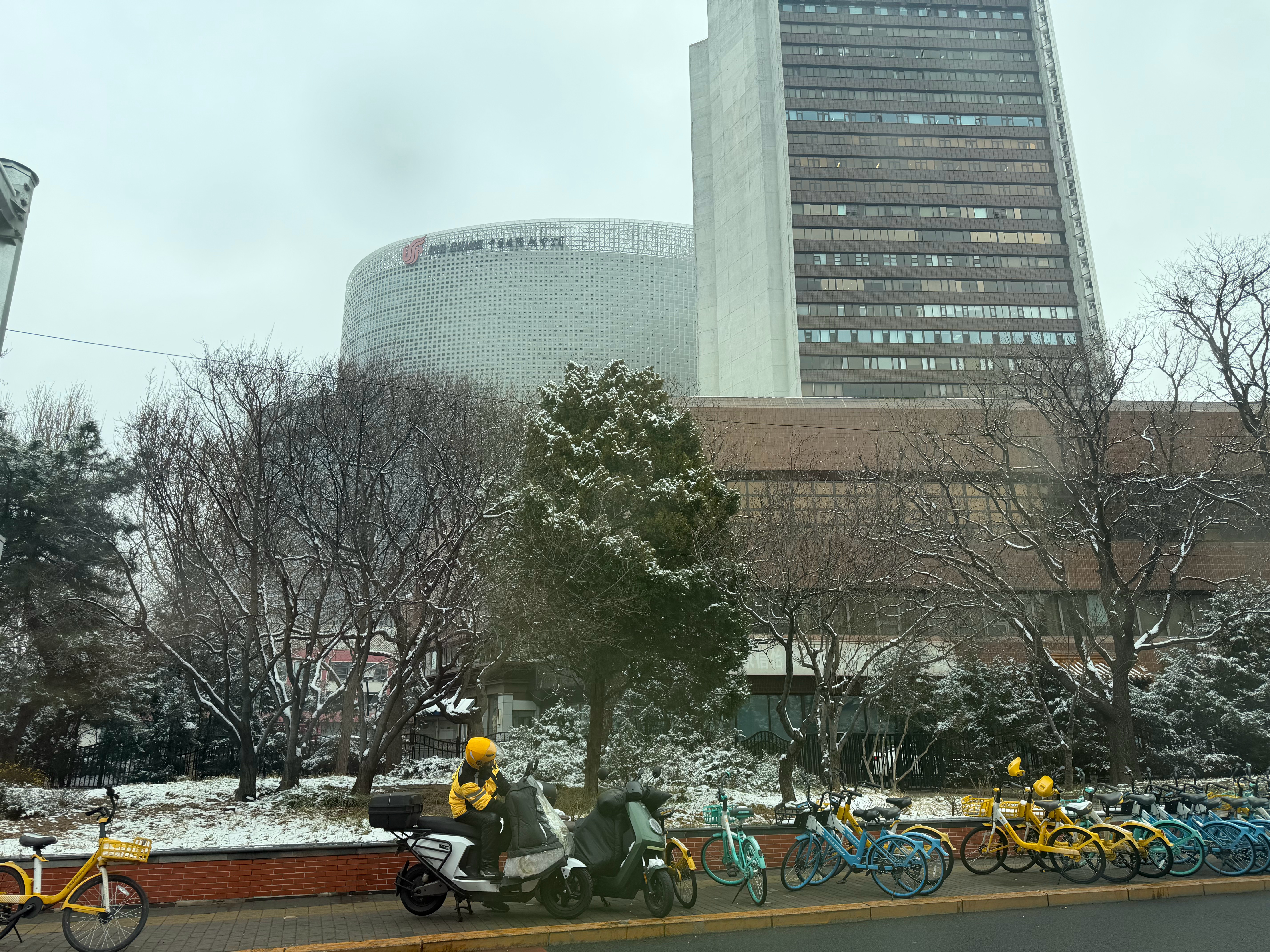 三月的北京居然这么大雪❄️婷日常