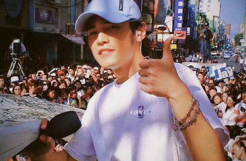 20年前周杰伦和身后的杰迷们