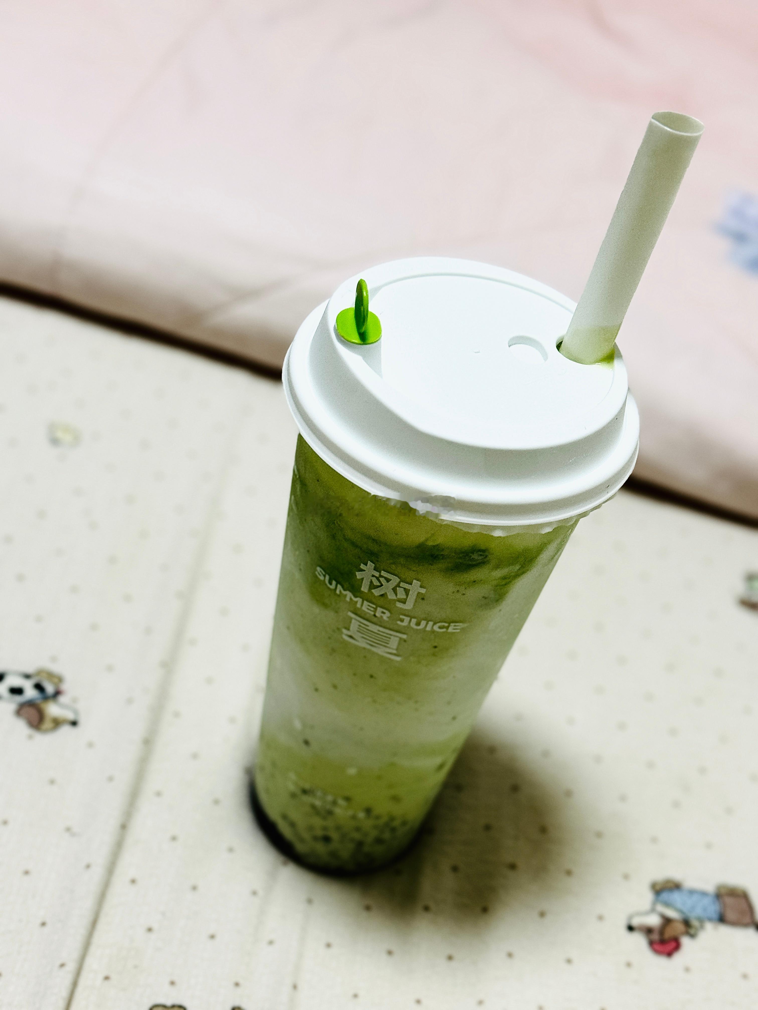 今日份的绿，是树夏给的。🍵明天的通畅，也是树夏给的！ ​​​