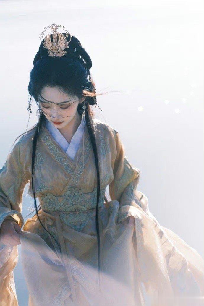 #王影璐的古装#我可真是太喜欢王影璐了，古装也是给了我们超多的惊喜，真的瞬间被圈