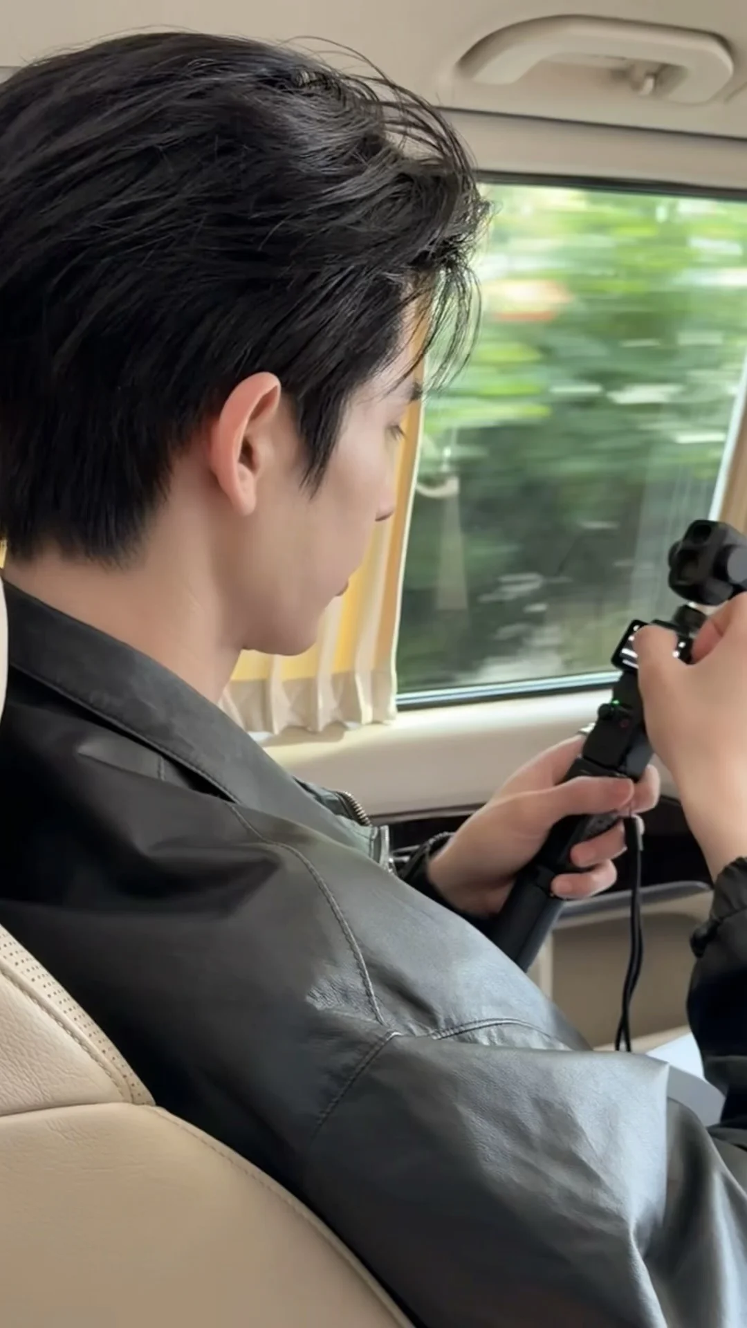谁懂！张凌赫用Pocket4P拍人像真的好绝😭