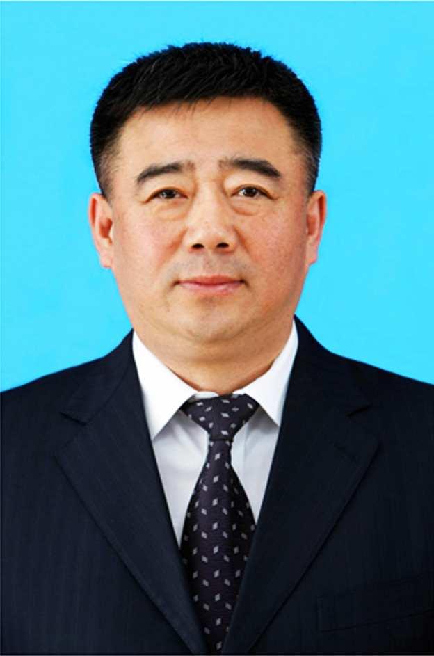 老赵在佳市某区任区长前后不到1年，就调职了。

组织一次大会，不容易的！

  