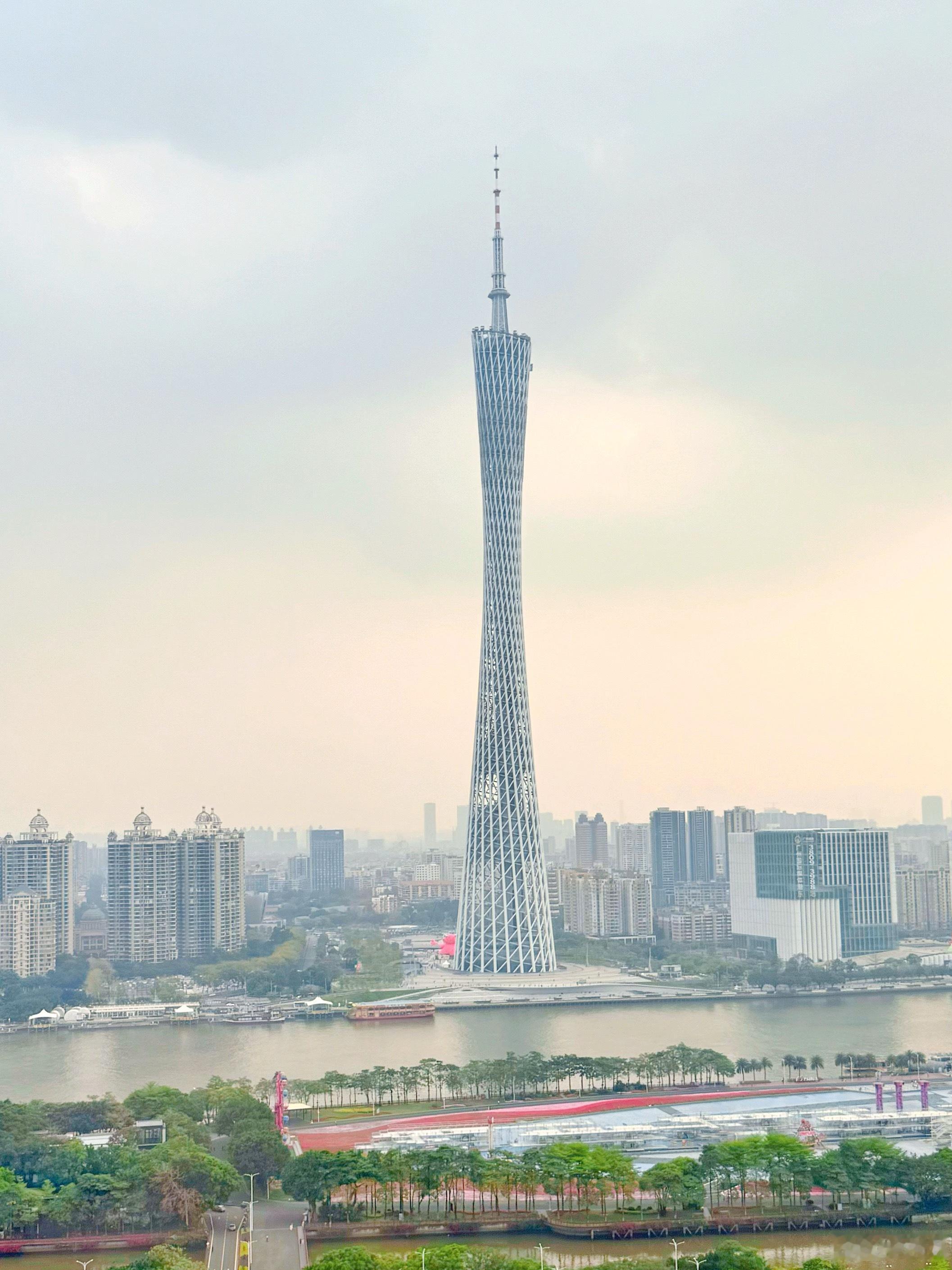 和阿妥发现生活之光最近，广东省“十五五”规划纲要清晰落地。阿妥通篇阅读下来，最直