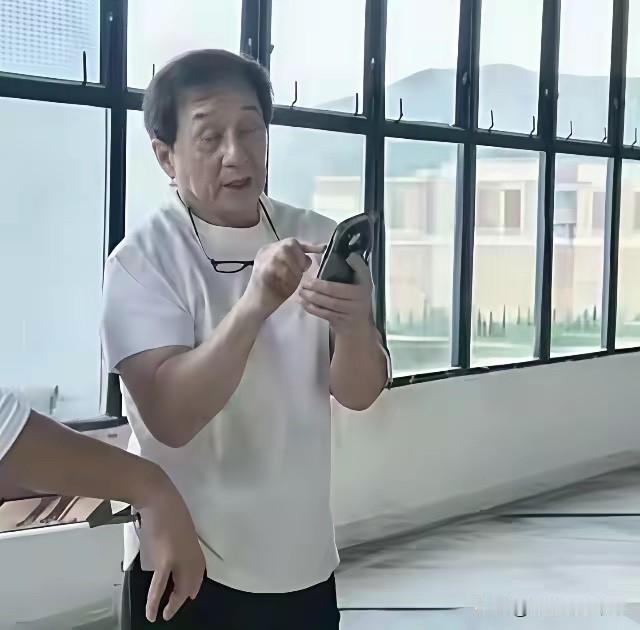 老天呐，差点没认出来！[我想静静]