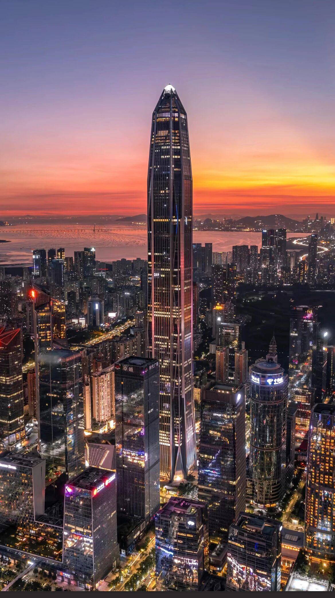 发现没？深圳企业就是牛你不服不行呀！
这座年轻的奇迹城市即将迎来五家营业收入超过