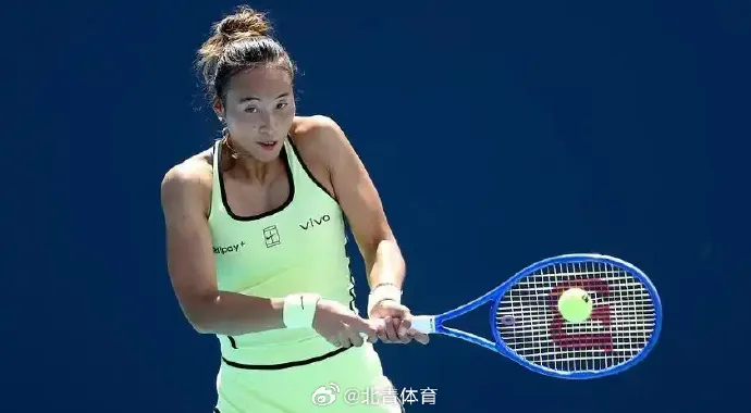 【#郑钦文中国一姐位置被王欣瑜取代# ，2026赛季红土首秀时间成疑】#郑钦文2