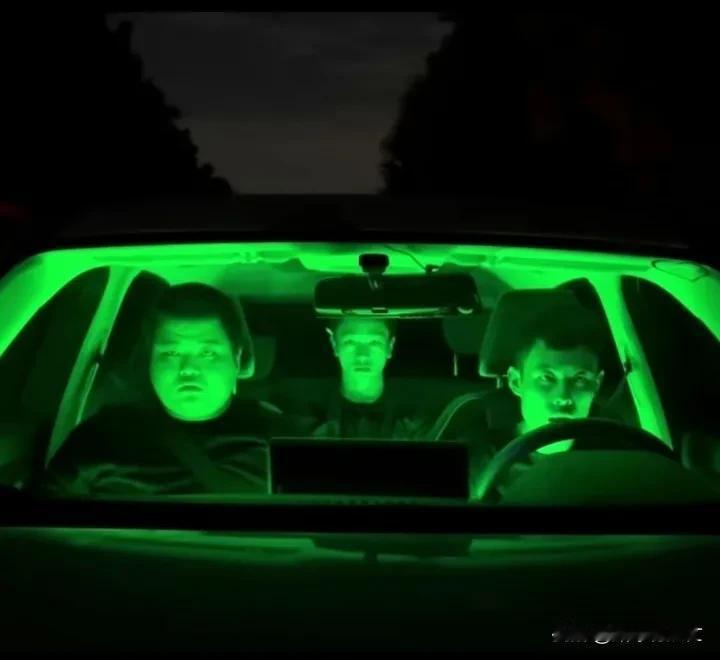 阎值拉满，坟围感拉满[灵光一闪]
#创造电影感# #好境片#