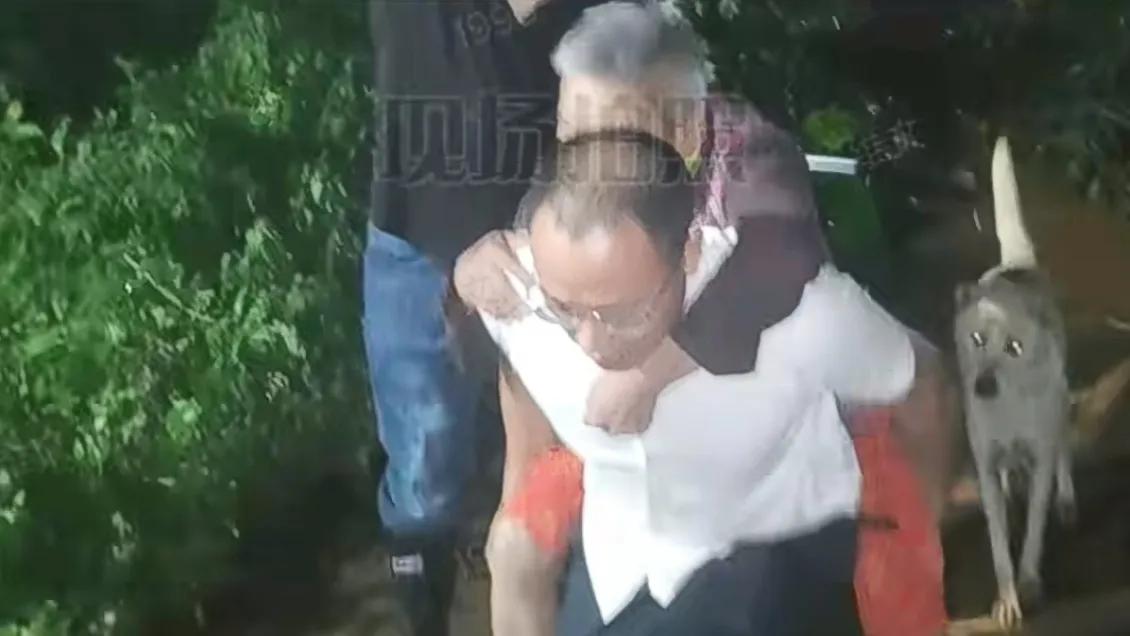 风雨中的“罗岗担当”，镇党委、政府冲锋一线鏖战，党员干部彻夜坚守护安澜

6月1