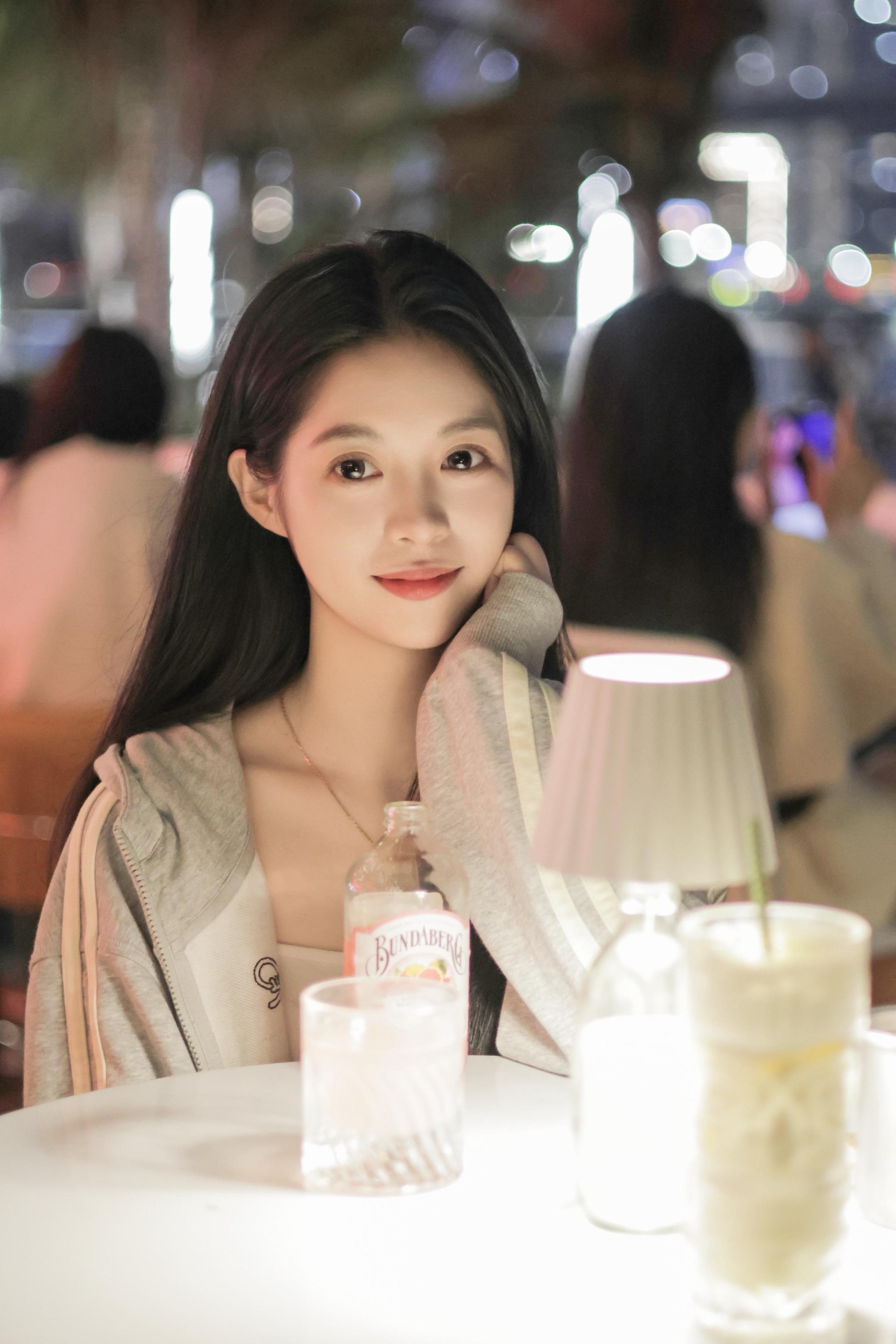 海豚湾互免约拍。