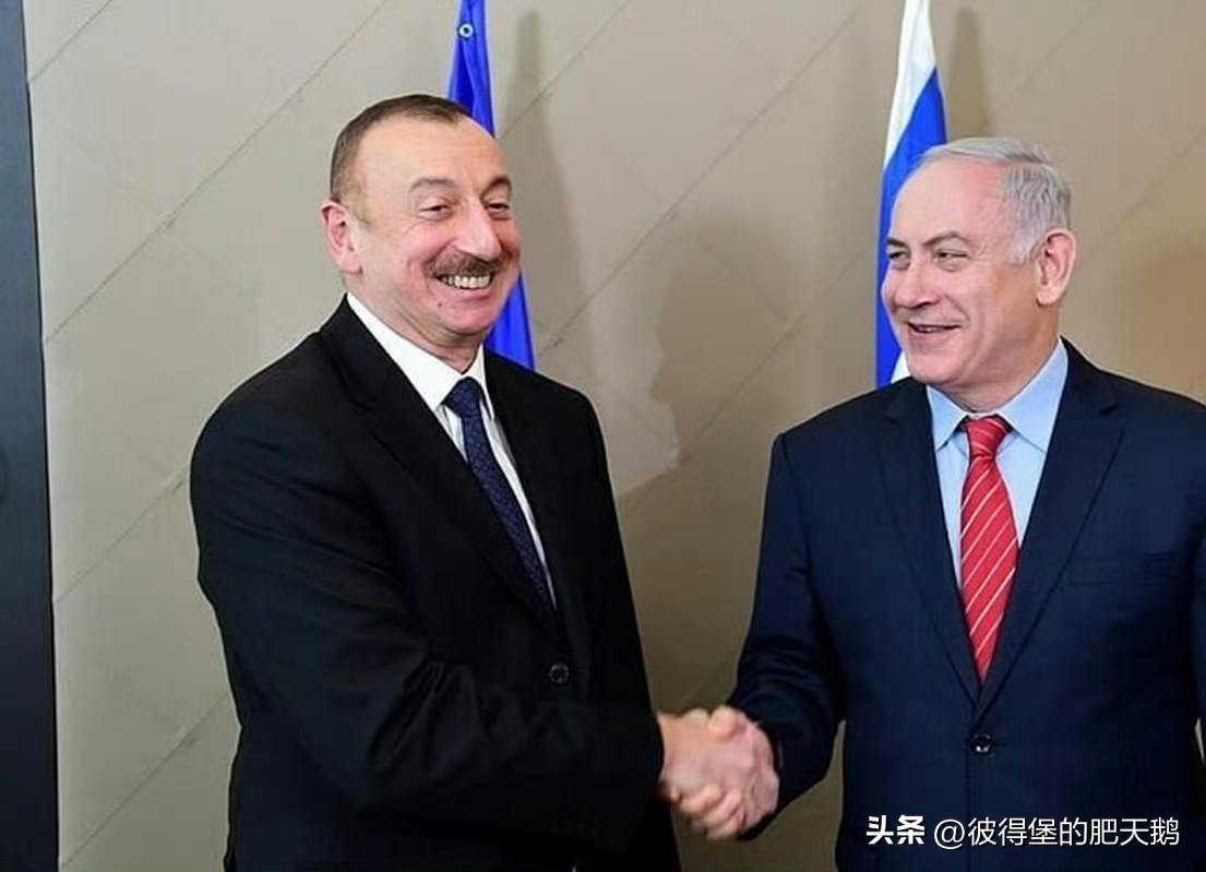 #伊朗发射带1吨重弹头导弹打以色列# 
快讯！阿塞拜疆总统伊利哈姆·阿利耶夫表示