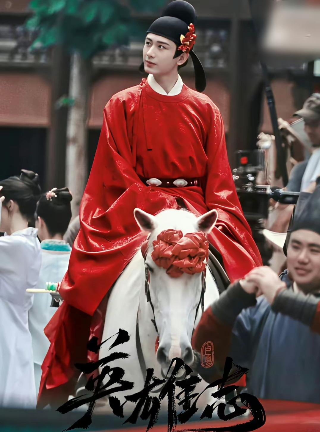 追完成毅主演的《莲花楼》，跌宕起伏的剧情久久回味，他细腻又有张力的演技，更是把角
