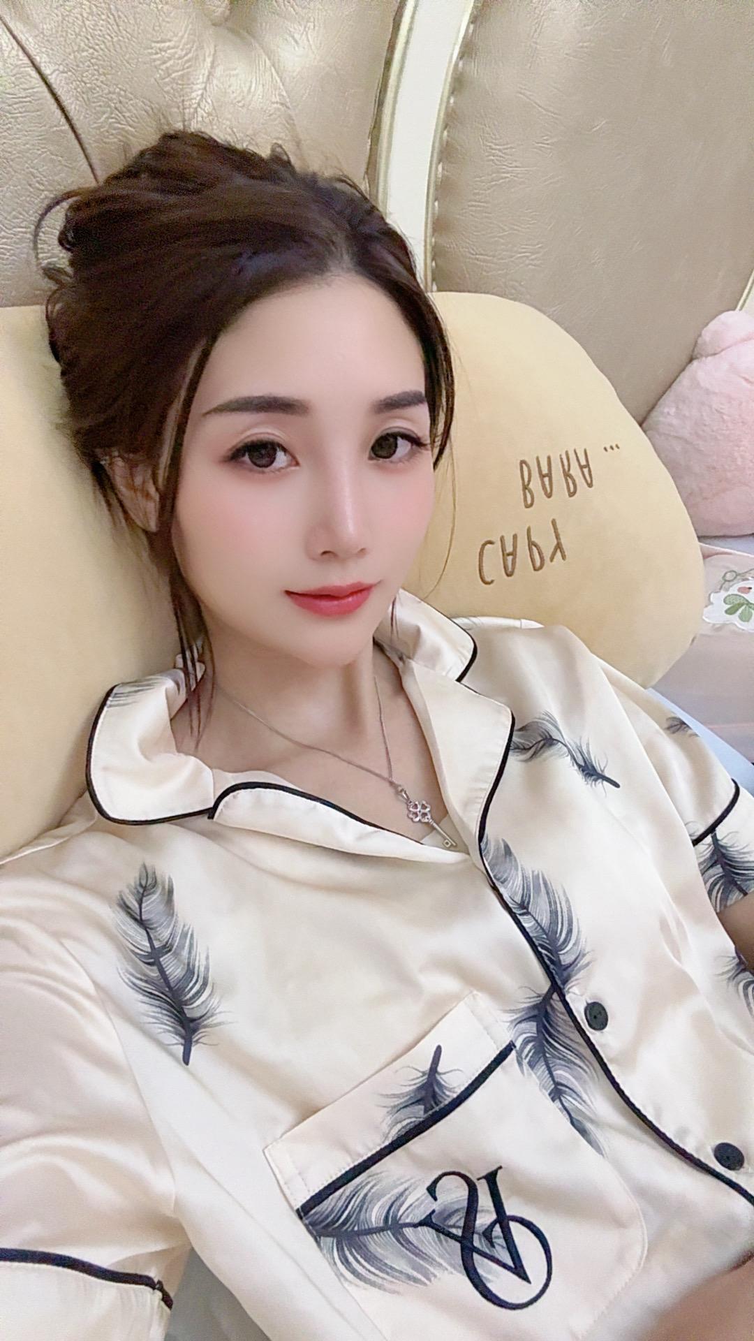 人都这样你羡慕我，我羡慕你，其实谁的生活不是一地鸡毛