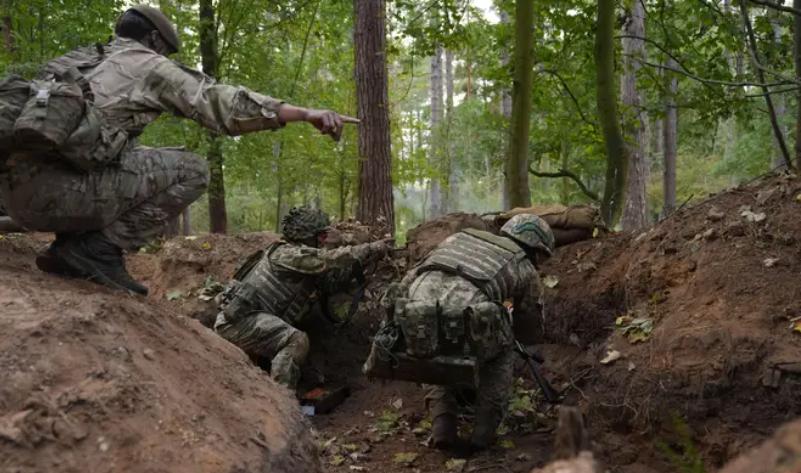 英国军方承认在乌克兰的正式伤亡。

英国国防部公开宣称：“我们必须非常遗憾地宣布