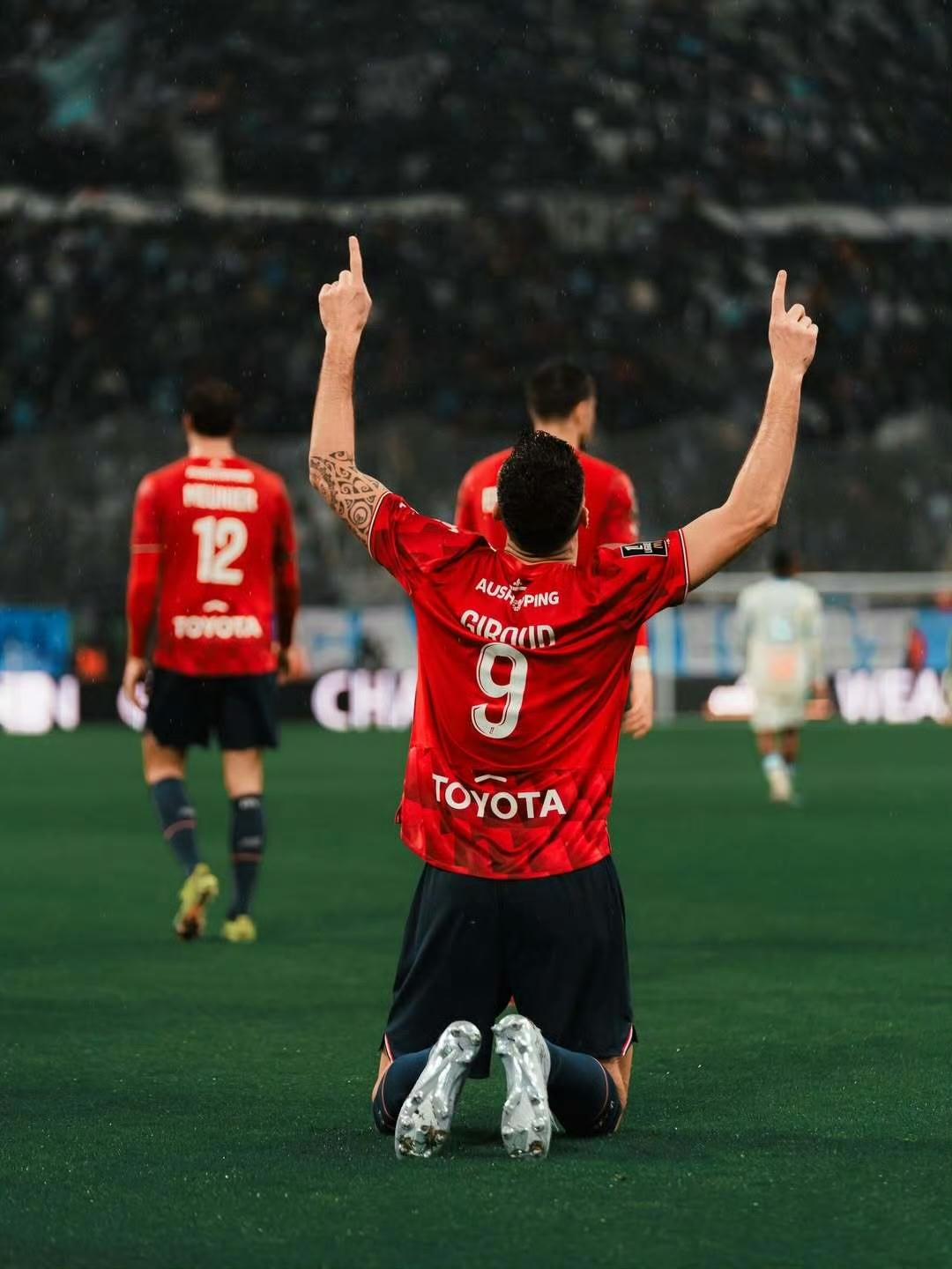 法甲第27轮，马赛1:2不敌里尔，39岁的吉鲁替补出场为里尔打进制胜球。在去年夏