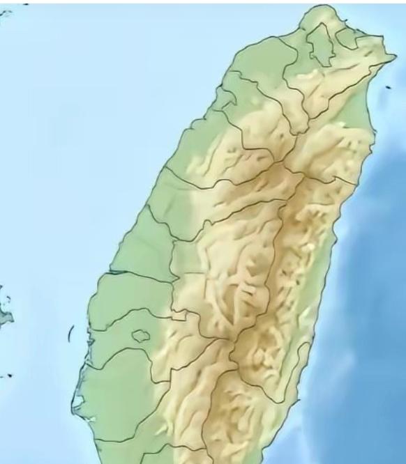 信号越来越清楚了，今年收复台湾的可能性很大。 
 
就在这两天，台军在中部大甲溪